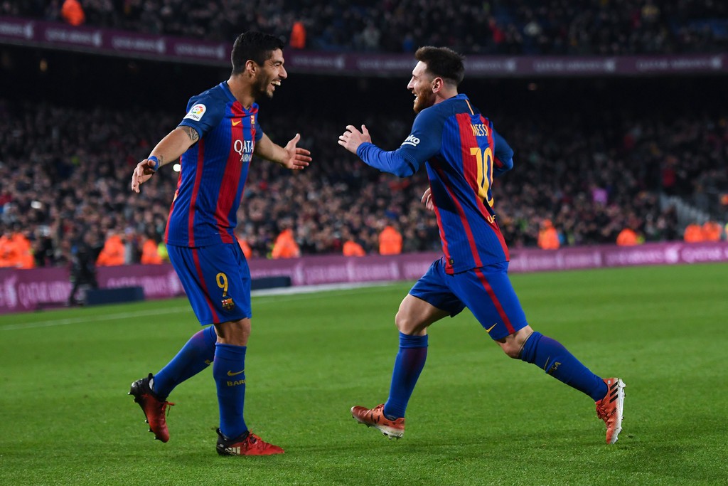 Suarez và Messi đều ghi được 15 bàn tại La Liga mùa này