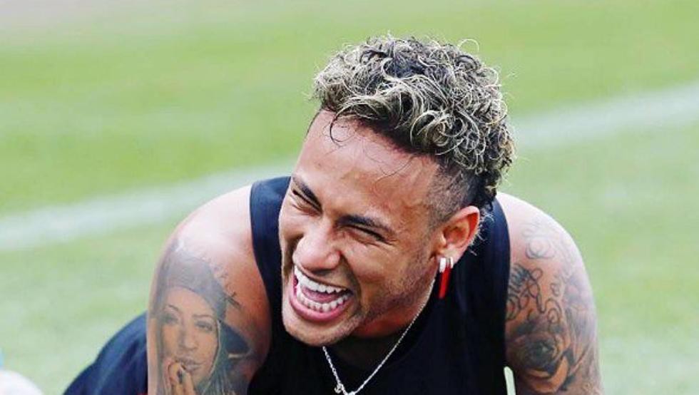 Neymar vẫn im lặng trước tin đồn đến PSG