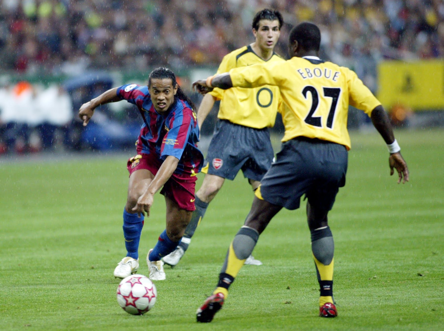 Ronaldinho trong trận chung kết Champions League với Arsenal