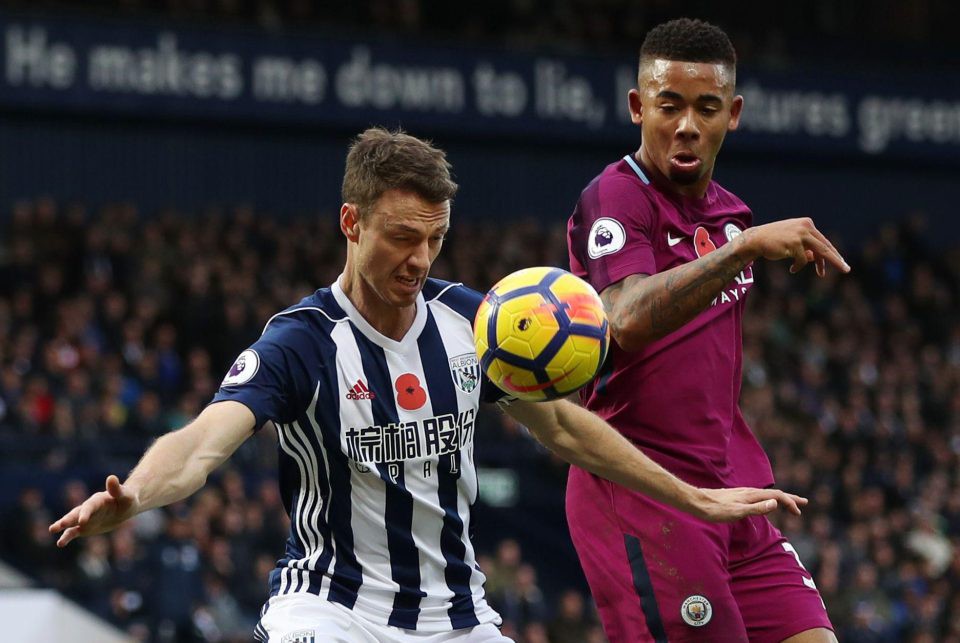 Hình ảnh: Evans có nhiều khả năng đến Man City