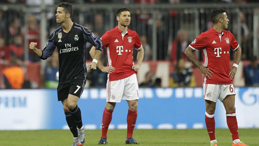 Hình ảnh: Ronaldo ghi 5 bàn trong 2 trận gặp Bayern mùa trước