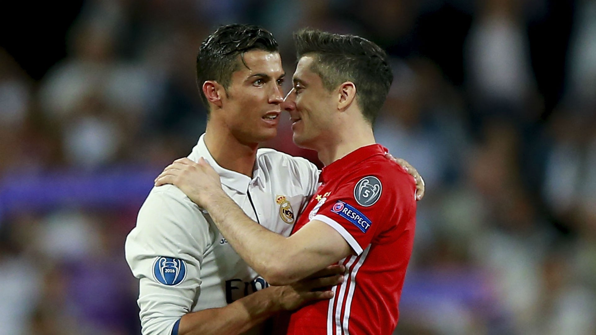 Hình ảnh: Ronaldo và Lewandowski hứa hẹn định đoạt cuộc đối đầu này
