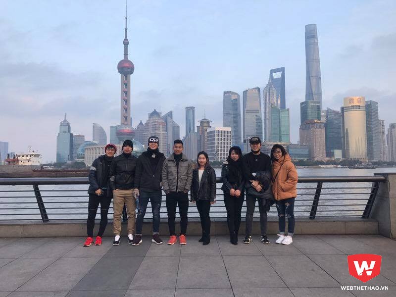 Đây là dịp hiếm hoi để các lưu học sinh được chứng kiến tận mắt và trò chuyện với những tuyển thủ U23 Việt Nam. 