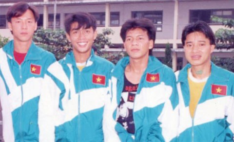 Những Huỳnh Đức, Hồng Sơn, Minh Chiến,...với tấm HCB lịch sử ở SEA Games 1995 đã mở ra trang mới cho bóng đá nước nhà. Ảnh: Internet