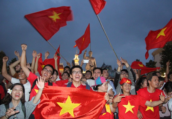 Phố đi bộ Nguyễn Huệ sẽ ''mở cửa'' để chào đón hàng ngàn người hâm mộ đến thưởng thức trận đấu.