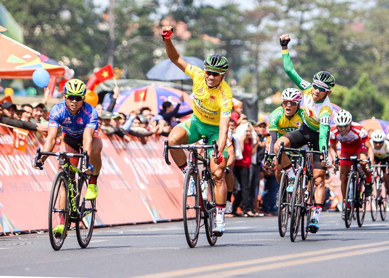 Nguyễn Thành Tâm đang giữ Áo Vàng sau 20 chặng đua. 