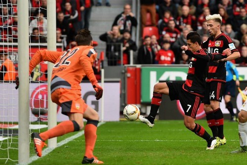 Bayern Leverkusen có thêm một trận đấu “điên rồ” nữa, sau khi hòa 4-4 đầy kịch tính với AS Roma ở Champions League, thầy trò Roger Schmidt lại lội ngược dòng trước VfB Stuttgart để giành chiến thắng nghẹt thở 4-3