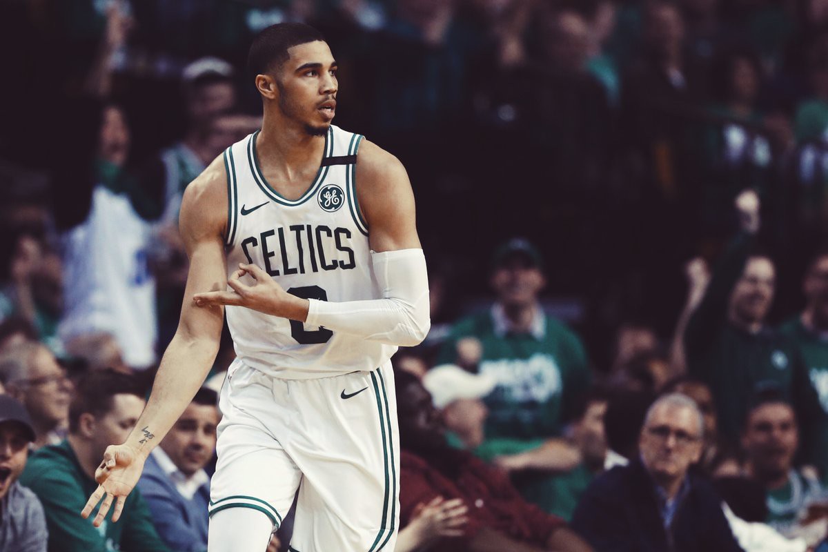 Jayson Tatum ngày một chững chạc hơn khi thi đấu.