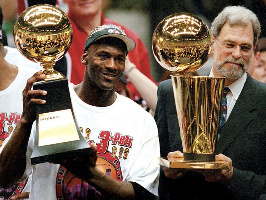 Michael Jordan, kẻ đã thay đổi hoàn toàn cuộc chơi.