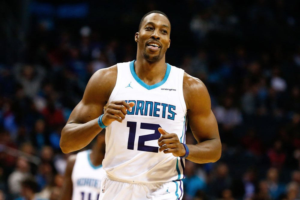 Dwight Howard đang hồi xuân trong màu áo Hornets, nhưng đội bóng của anh lại đang thi đấu khá phập phù.