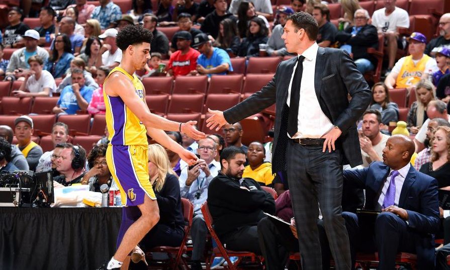 Sự tự tin trong khâu dứt điểm đang là vấn đề lớn của Lonzo Ball.