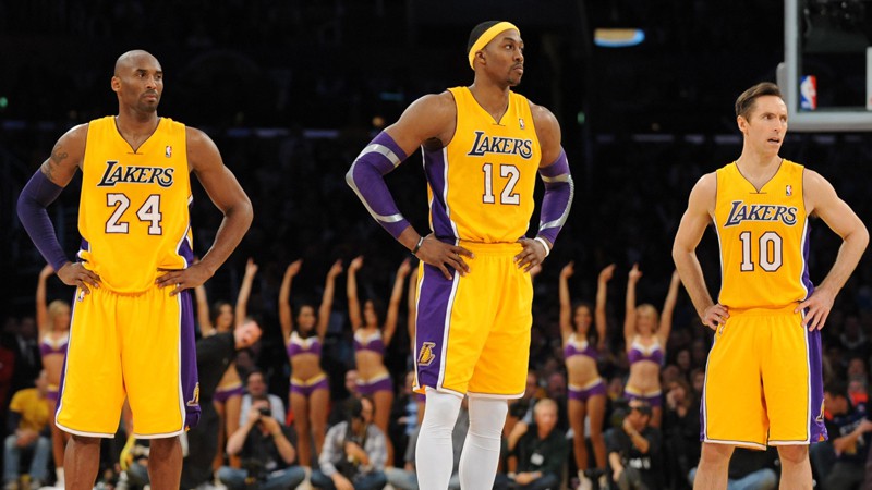 Đội hình nhiều sao nhưng thiếu sự gắn kết của Los Angeles Lakers.
