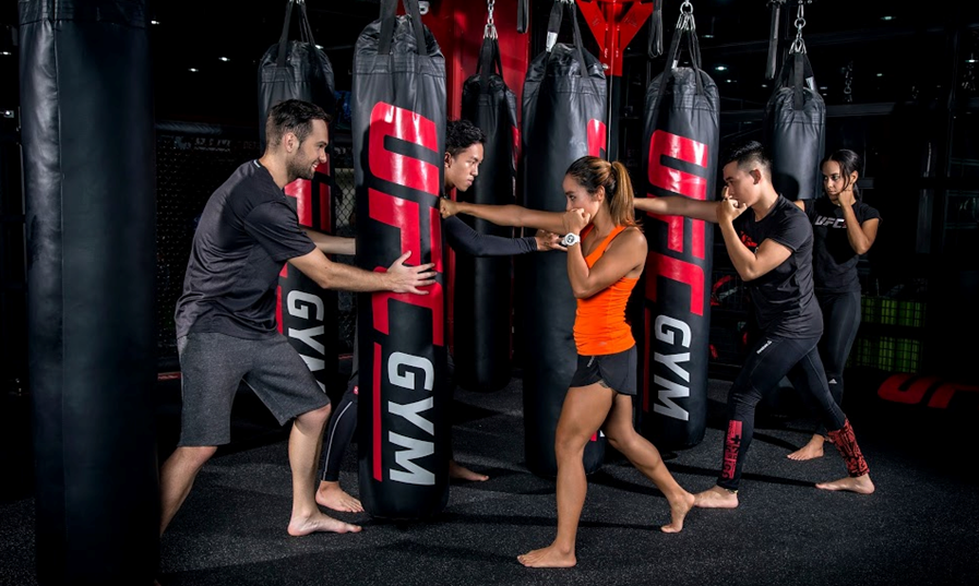 UFC Gym cung cấp các chương trình tập luyện đẳng cấp thế giới về võ tự do, huấn luyện cá nhân, và thể dục nhóm cho nam nữ ở mọi độ tuổi