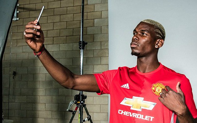 Vì sao Real Madrid thua Man Utd trong vụ chiêu mộ Pogba?