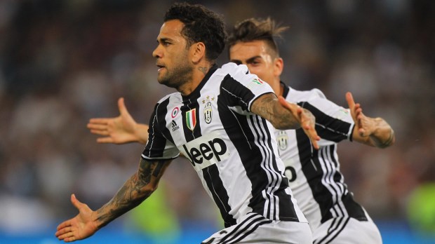 Alves là minh chứng tiêu biểu cho sự lọc lõi trên thị trường chuyển nhượng của Juventus