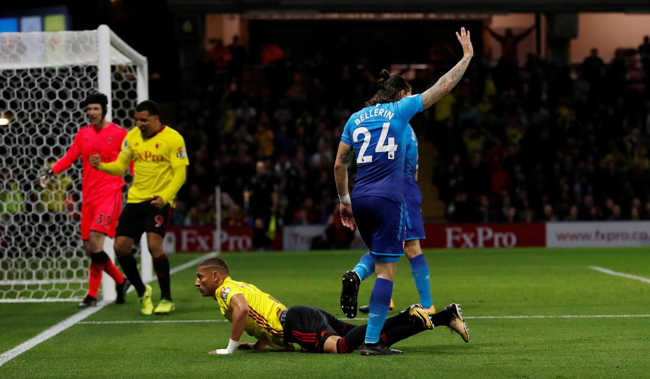 Richarlison đang bị cáo buộc ăn vạ để kiếm phạt đền cho Watford