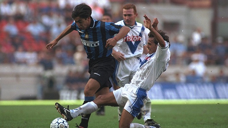 Alvaro Recoba Dấu chân lãng tử trên mảnh đất Calcio