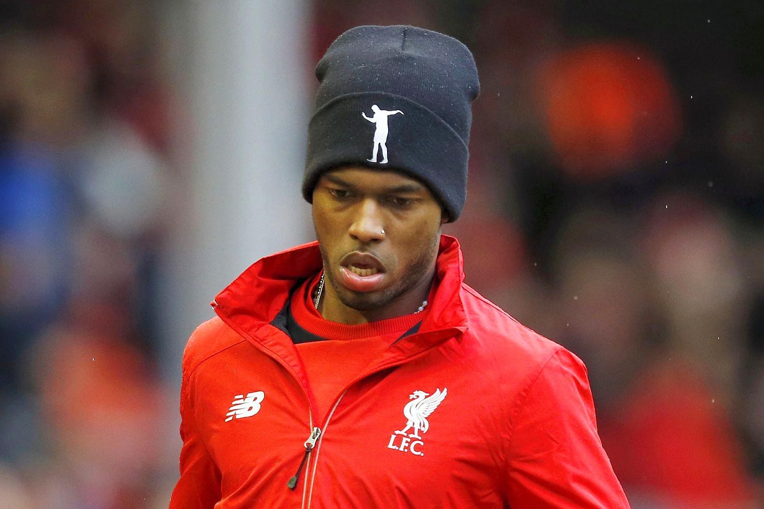 Liverpool cấm Sturridge sử dụng thương hiệu mũ riêng