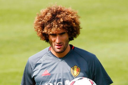 Fellaini vừa dính chấn thương khi đá cho tuyển Bỉ