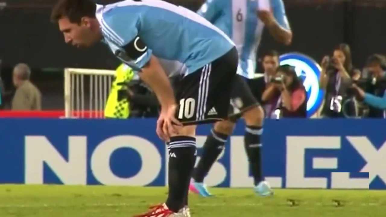 Messi nôn khan ngay trên sân khi phải đá ở điều kiện không khí loãng