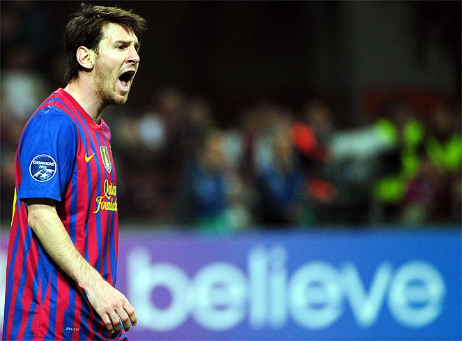 Messi từng quát nạt đồng đội ngay trên sân