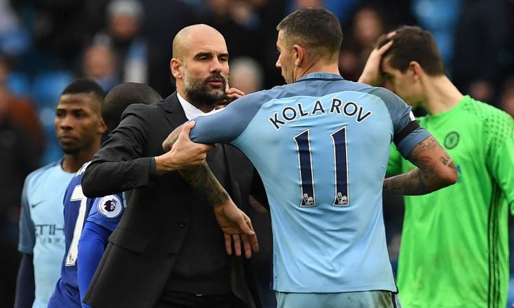 Kolarov không còn nằm trong kế hoach của HLV Pep Guardiola ở mùa giải 2017/18