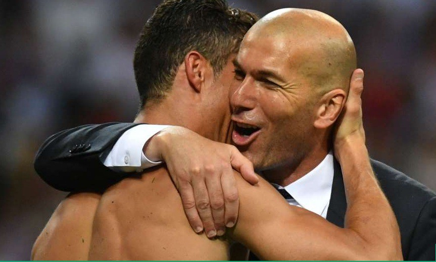 Zidane vô địch Champions League trên hai cương vị