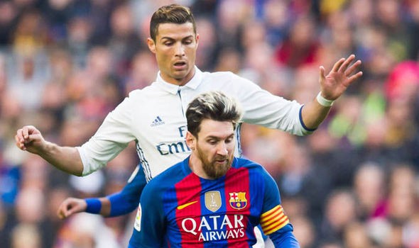 Ronaldo cũng phải chào thua trước phong độ ghi bàn khủng khiếp của Messi 