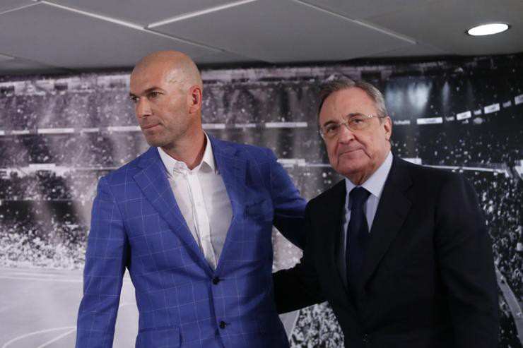 Zidane có mối quan hệ ''cơm chẳng lành, canh chẳng ngọt'' với chủ tịch Perez