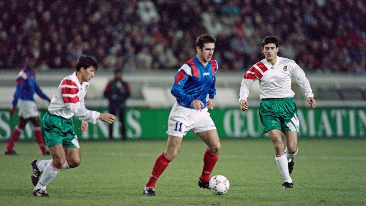Cantona và đồng đội đã không thể giúp ĐT Pháp vượt qua vòng loại World Cup 1994