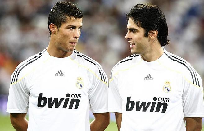 Ronaldo và Kaka là 2 thương vụ tiêu biểu cho phong cách mua sắm ''trọc phú'' của Real Madrid dưới thời chủ tịch Florentino Perez