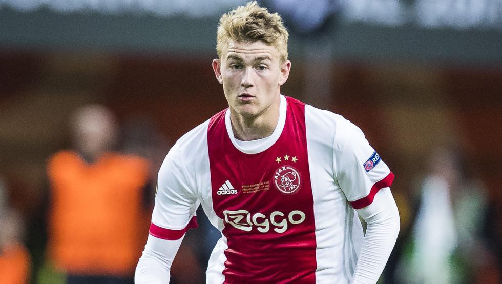 Matthijs de Ligt, trung vệ trẻ tài năng của Ajax