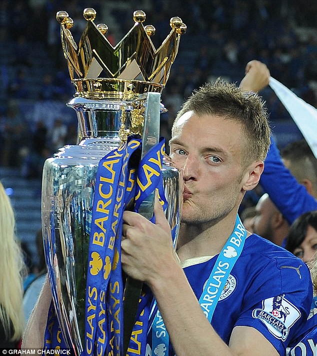 Arsenal chiêu mộ Jamie Vardy trong 24h tới