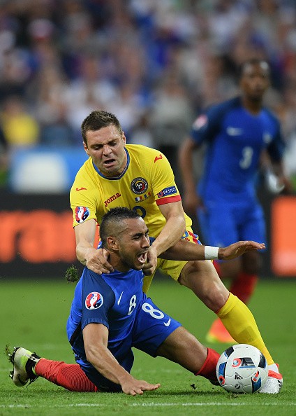 TRỰC TIẾP: Pháp 1-1 Romania: Martial vào sân 