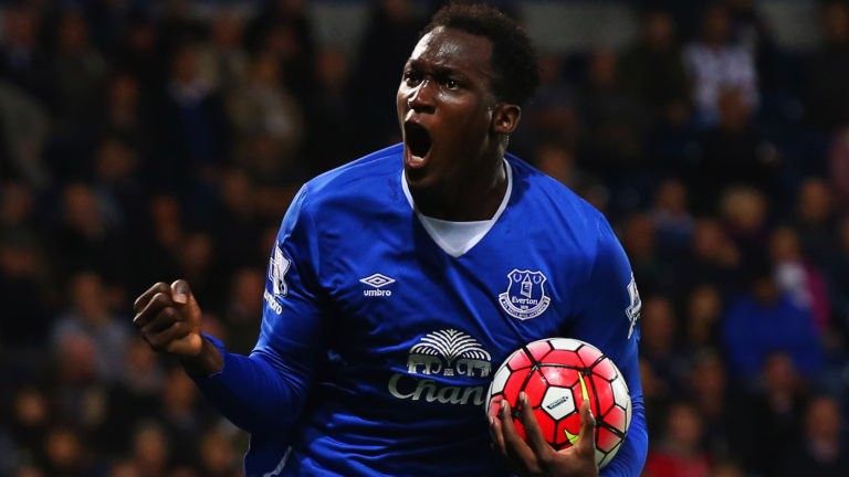 Rời Chelsea, Lukaku ghi bàn sòn sòn trong màu áo Everton