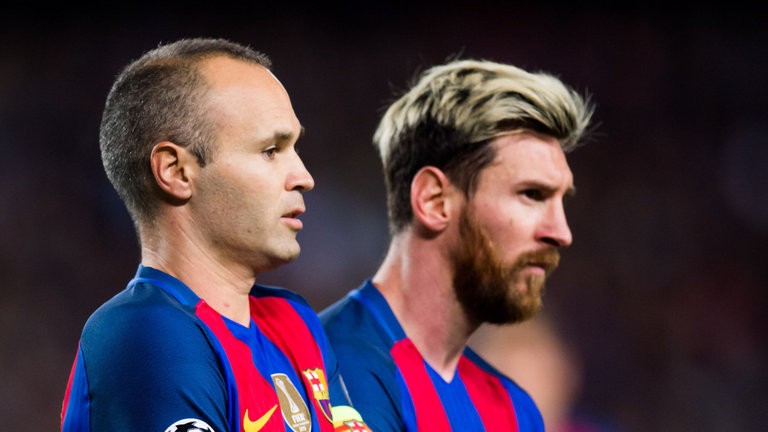 Messi chuẩn bị nối gót Iniesta, ký hợp đồng trọn đời với Barcelona
