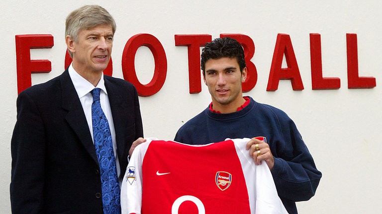 Không nhiều cầu thủ gia nhập Arsenal vào tháng 1 lại thành công như Jose Antonio Reyes
