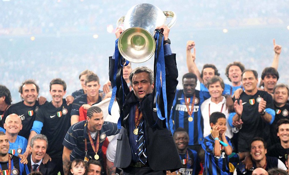 Mourinho 2 lần vô địch Champions League với 2 CLB khác nhau (Porto và Inter Milan)