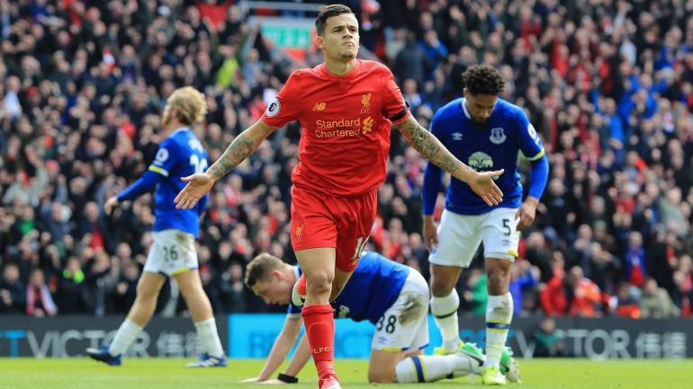 Coutinho ăn mừng bàn thắng vào lưới Everton