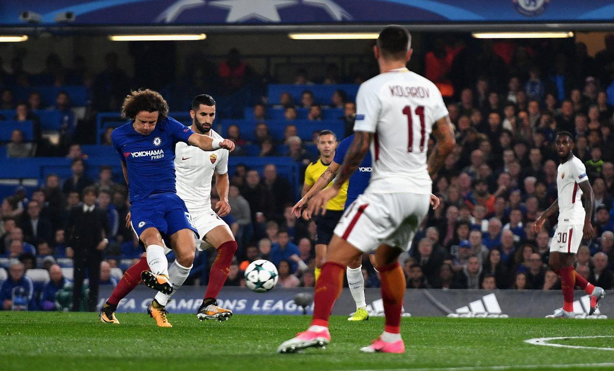 Luiz lập siêu phẩm sút xa mở tỷ số cho Chelsea