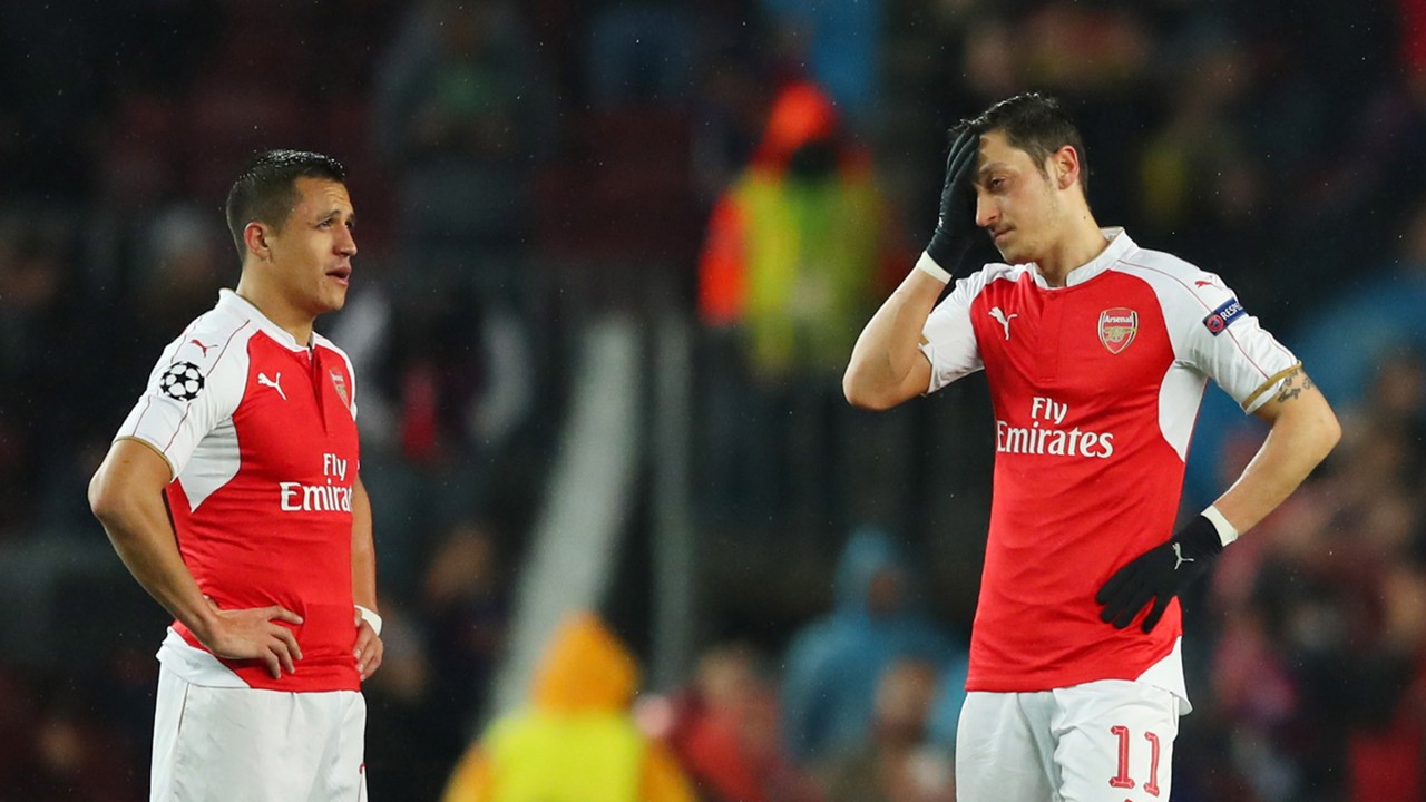 Arsenal sẽ bán Oezil và Sanchez trong kỳ chuyển nhượng mùa Hè năm nay