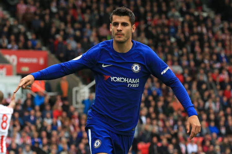 Morata đang thay thế tốt vai trò ghi bàn của Costa ở Chelsea