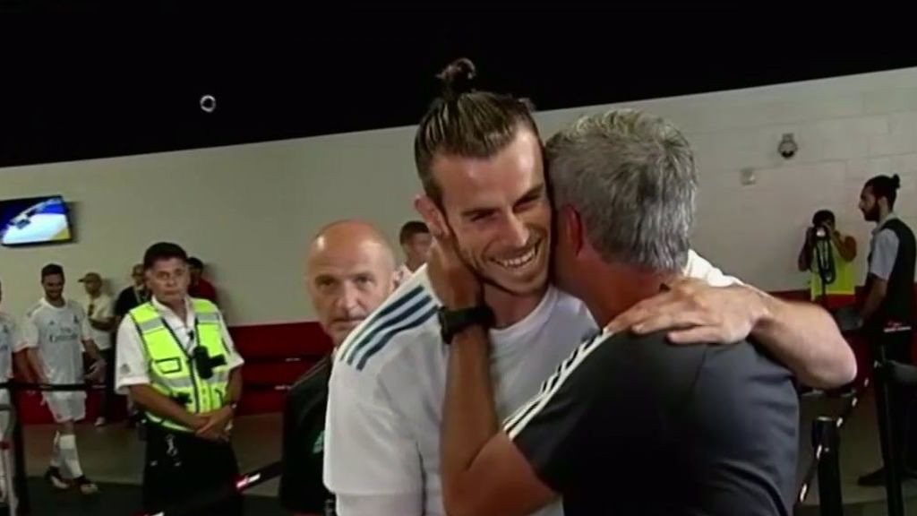 Mourinho vừa có cuộc nói chuyện riêng với Gareth Bale