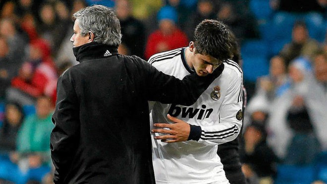 Alvaro Morata sắp tái ngộ thầy cũ Jose Mourinho ở Man Utd