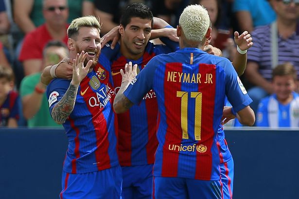 Messi đang kìm hãm sự phát triển của Neymar