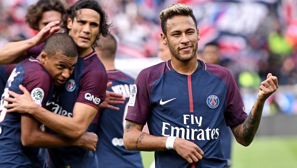 Neymar sẽ được thưởng lớn khi giành Quả bóng Vàng