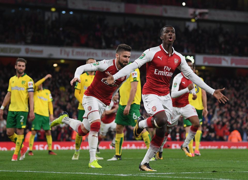 Eddie Nketiah vừa tỏa sáng giúp Arsenal ngược dòng thắng Norwich ở League Cup
