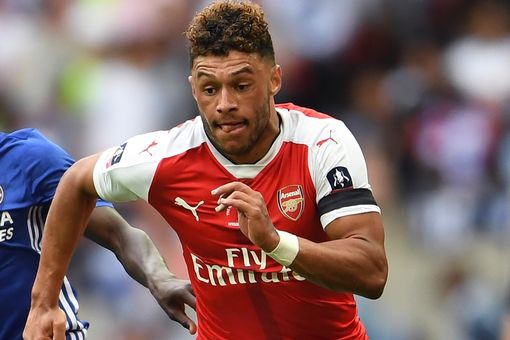 Chamberlain có thể rời Arsenal để gia nhập Liverpool