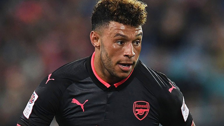 Chamberlain đã rơi vào tầm ngắm của Chelsea