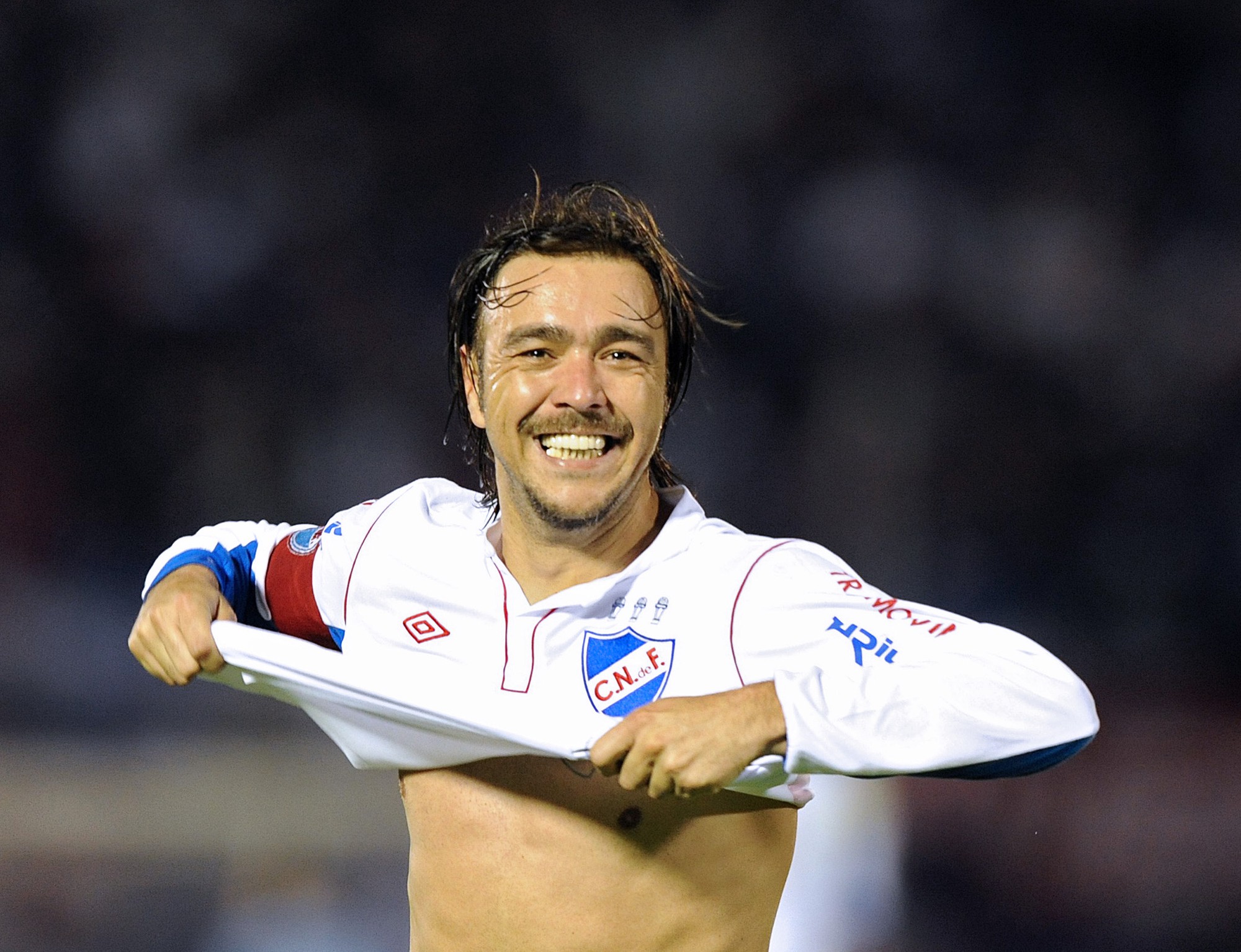 Alvaro Recoba Dấu chân lãng tử trên mảnh đất Calcio